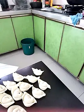 美女mimi520在线直播