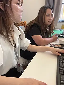 美女Emmie767在线直播