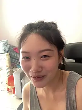 美女pangtouyubb在线直播