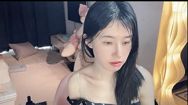 美女xiangxiang813在线直播