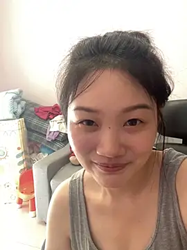 美女pangtouyubb在线直播
