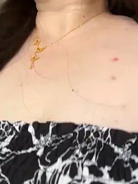 美女qinger2025在线直播