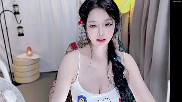 美女Yoyila_7在线直播