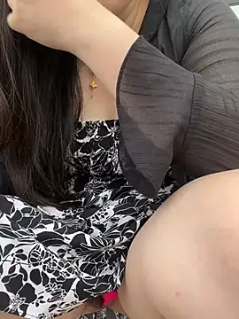 美女qinger2025在线直播
