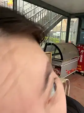 美女qinger2025在线直播