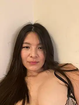 美女Ninazhang在线直播