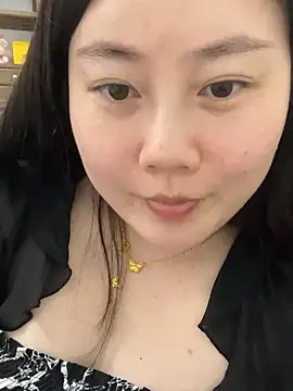 美女qinger2025在线直播