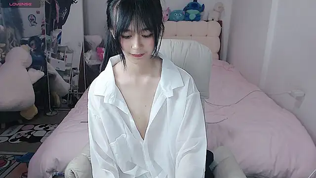 美女kitten_229在线直播