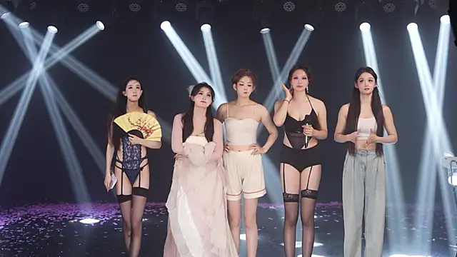 美女XMH100在线直播