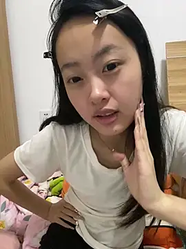 美女MengMeng0515在线直播