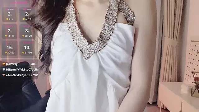 美女LILIya_11在线直播