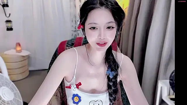 美女Yoyila_7在线直播