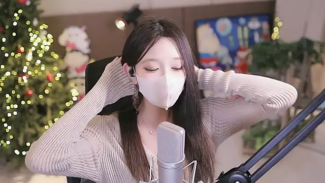 美女yaya_86在线直播