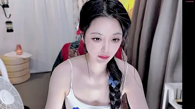 美女Yoyila_7在线直播