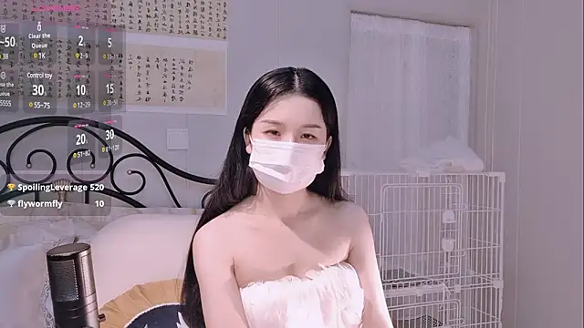 美女BingLin-在线直播