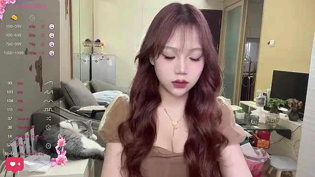 美女Yik-11在线直播