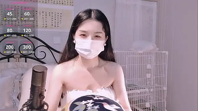 美女BingLin-在线直播