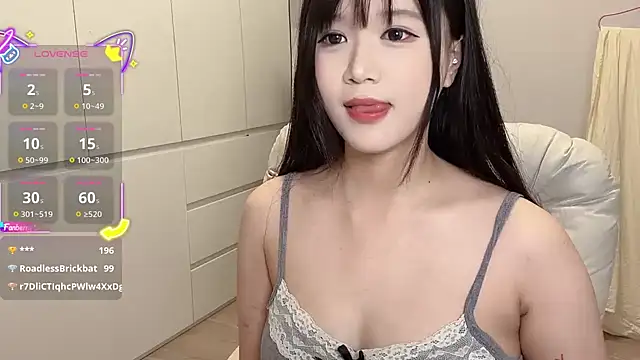 美女baxi1100在线直播