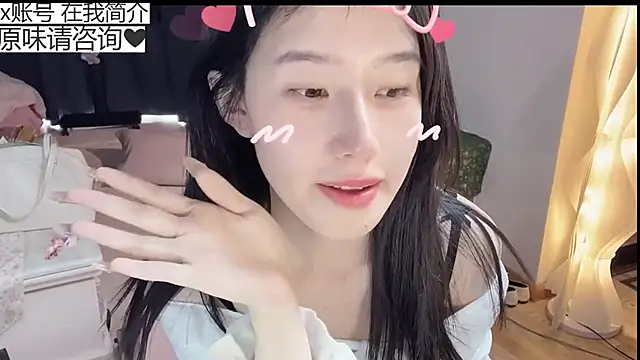 美女xiangxiang813在线直播