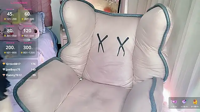 美女-mioo-在线直播