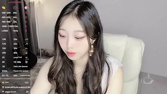 美女yukiyyuu44在线直播