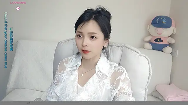 美女-Judy-在线直播