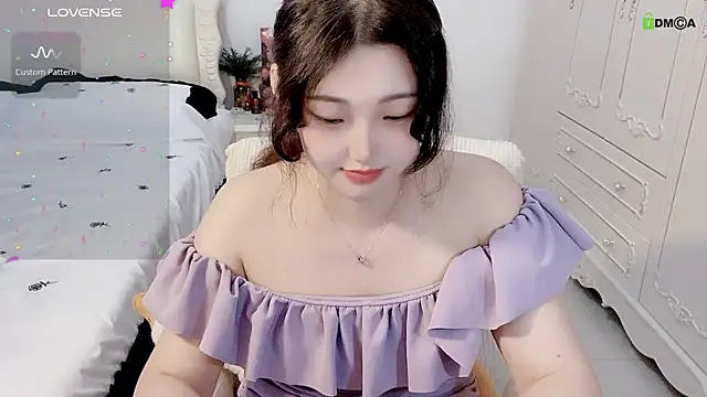 美女TW_doll在线直播