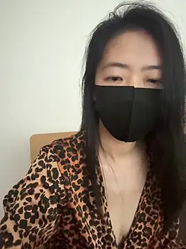 美女kikimi01在线直播