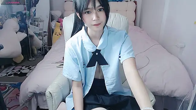 美女kitten_229在线直播