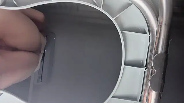 美女Krismil3在线直播