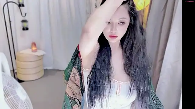 美女Yoyila_7在线直播