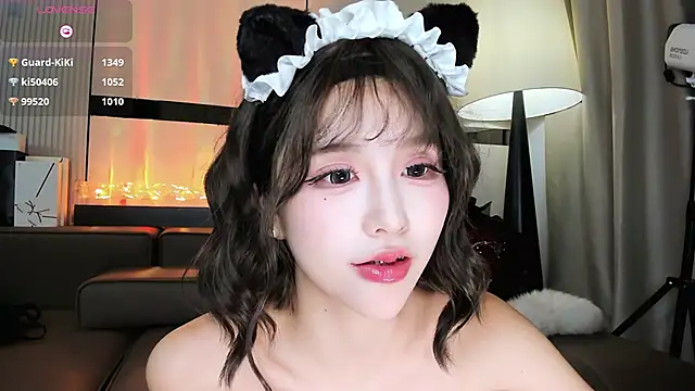 美女Kiki--2025在线直播