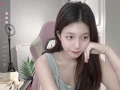 美女YaYa-521在线直播