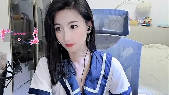 美女feifei-love在线直播