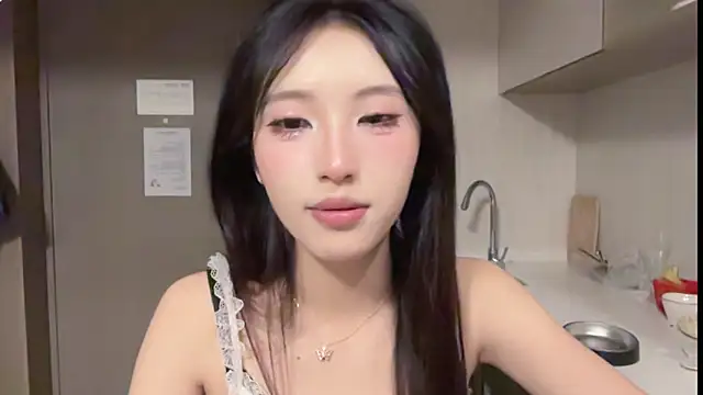 美女zhaozhao69在线直播