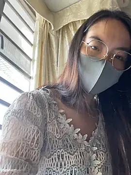 美女FerFairy在线直播