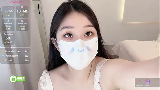 美女BAIHUNAIQIU在线直播