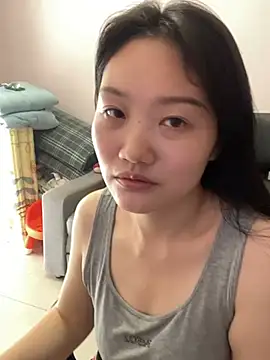 美女pangtouyubb在线直播
