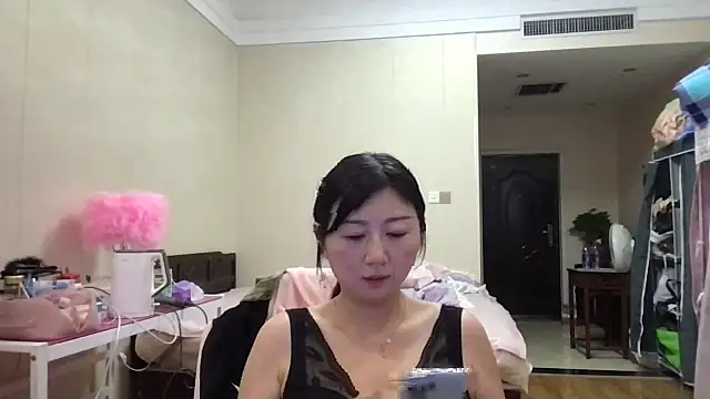 美女Diva-UUN在线直播