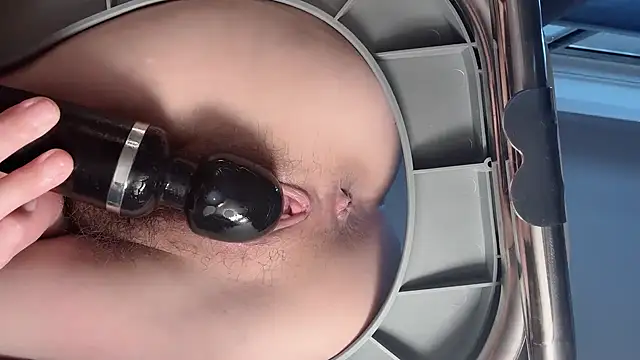 美女Krismil3在线直播