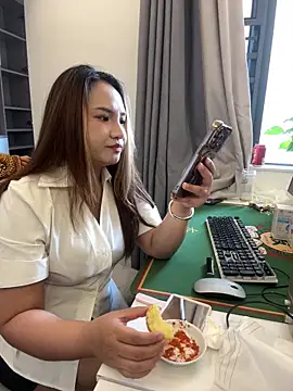 美女Emmie767在线直播
