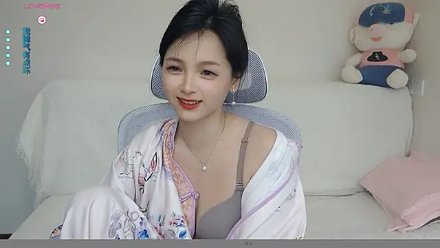 美女-Judy-在线直播