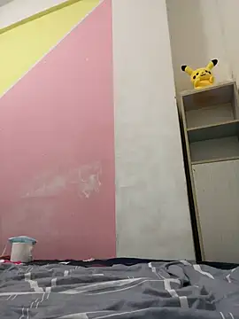 美女zqq5522在线直播