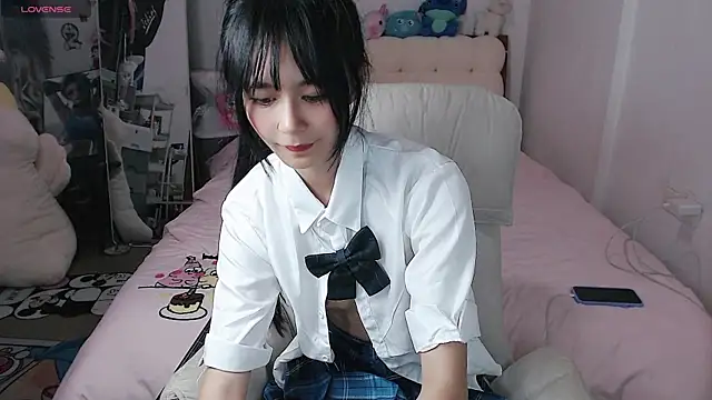 美女kitten_229在线直播