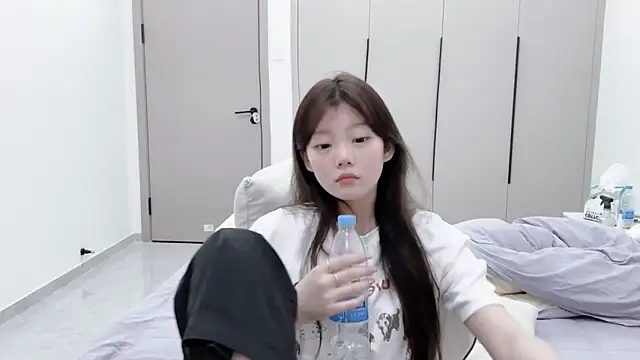 美女yang-yang-yang在线直播