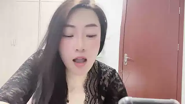 美女Niannian--sexy在线直播
