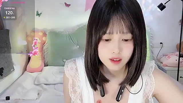 美女Alien1227在线直播