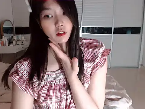 美女Dou-Yayaya在线直播
