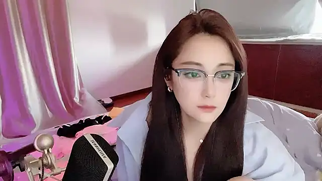 美女Daisy-77在线直播