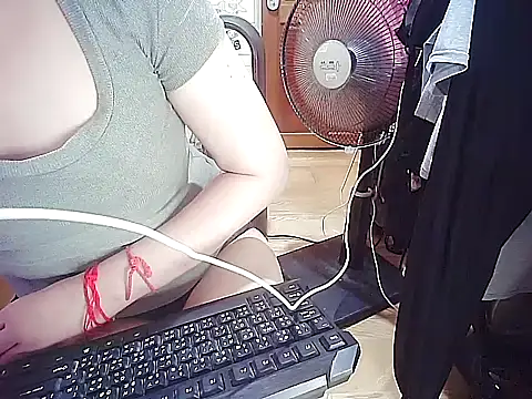 美女cindy01113520在线直播
